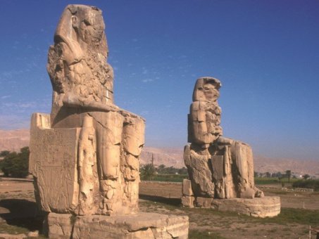 Memnon-kolosszusok